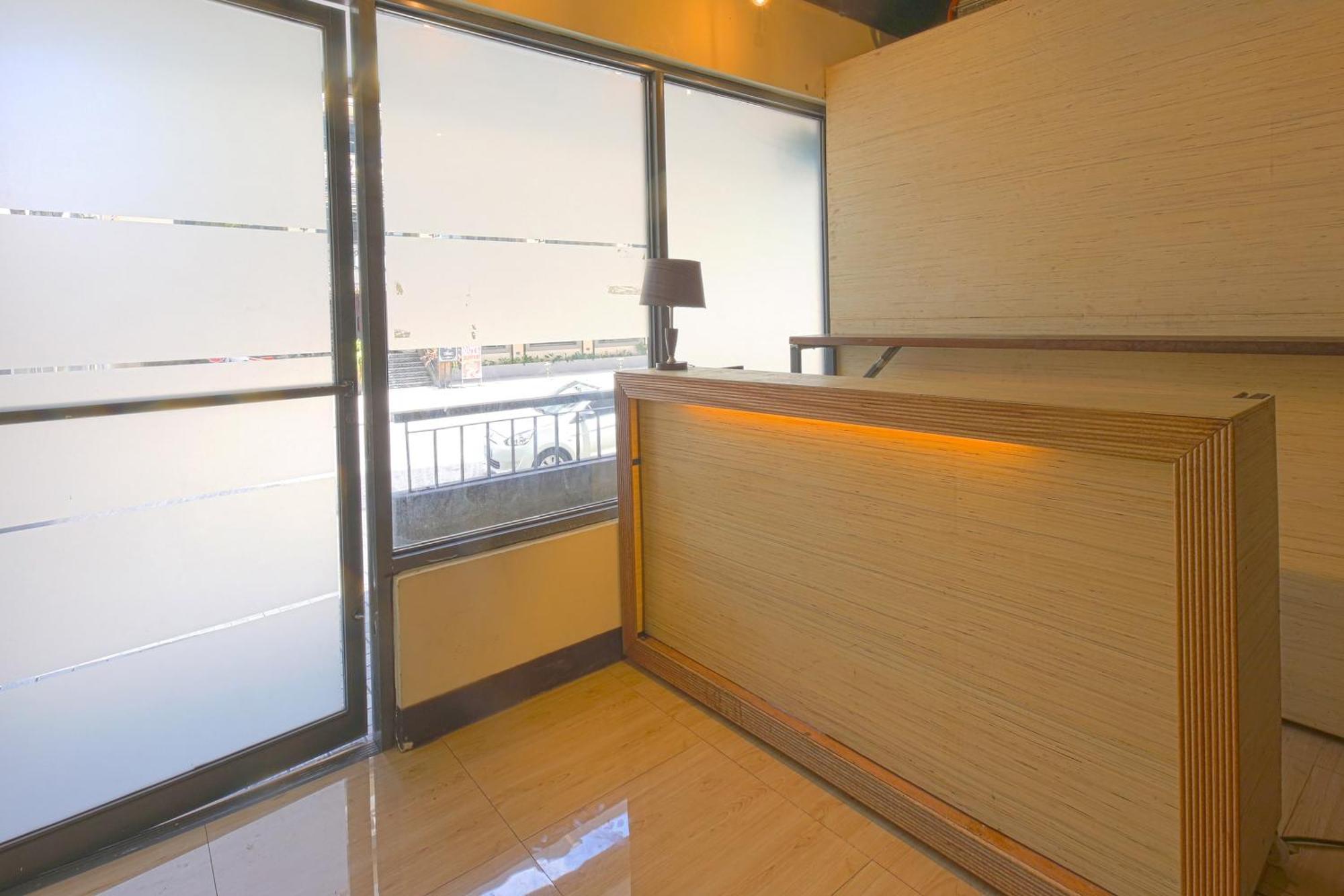 Oyo 769 Poblacion Suites Polaris Makati City Exterior photo