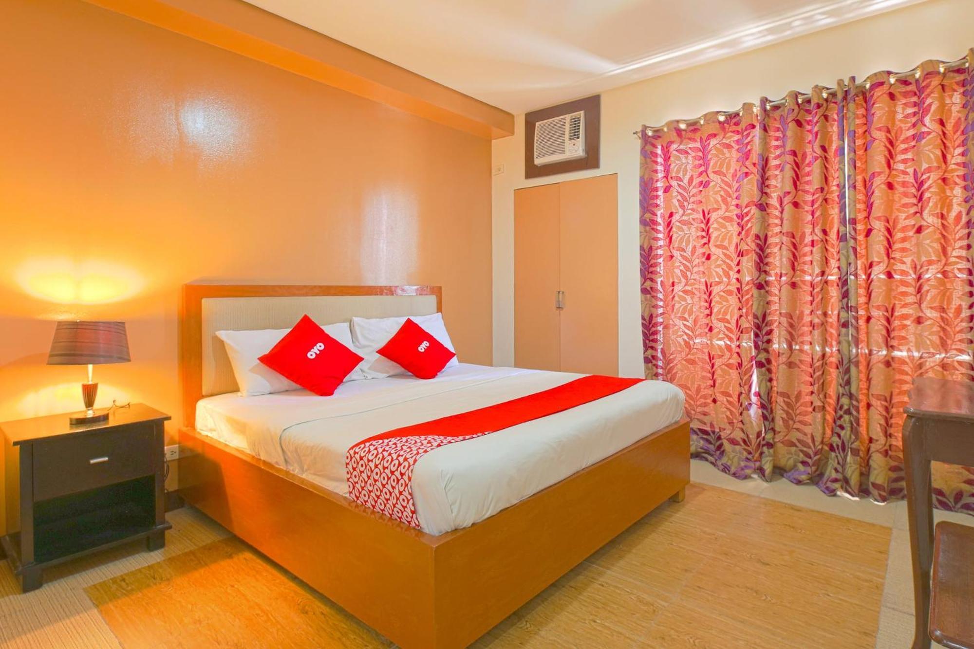 Oyo 769 Poblacion Suites Polaris Makati City Exterior photo